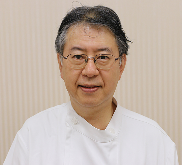 脳神経センター長 上杉春雄副院長